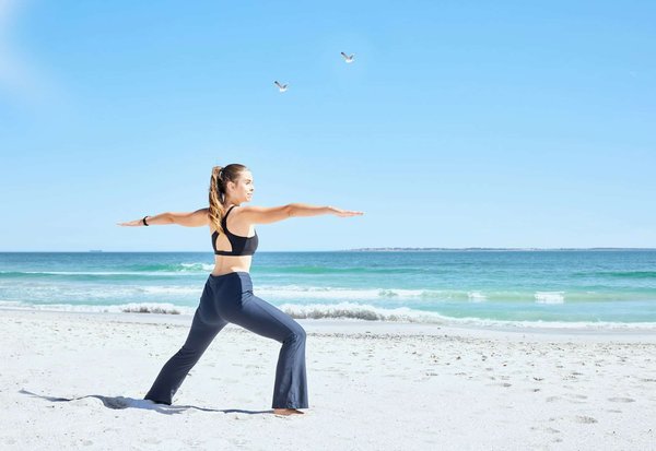 Comment la pratique régulière de yoga peut-elle améliorer la flexibilité des danseurs ?